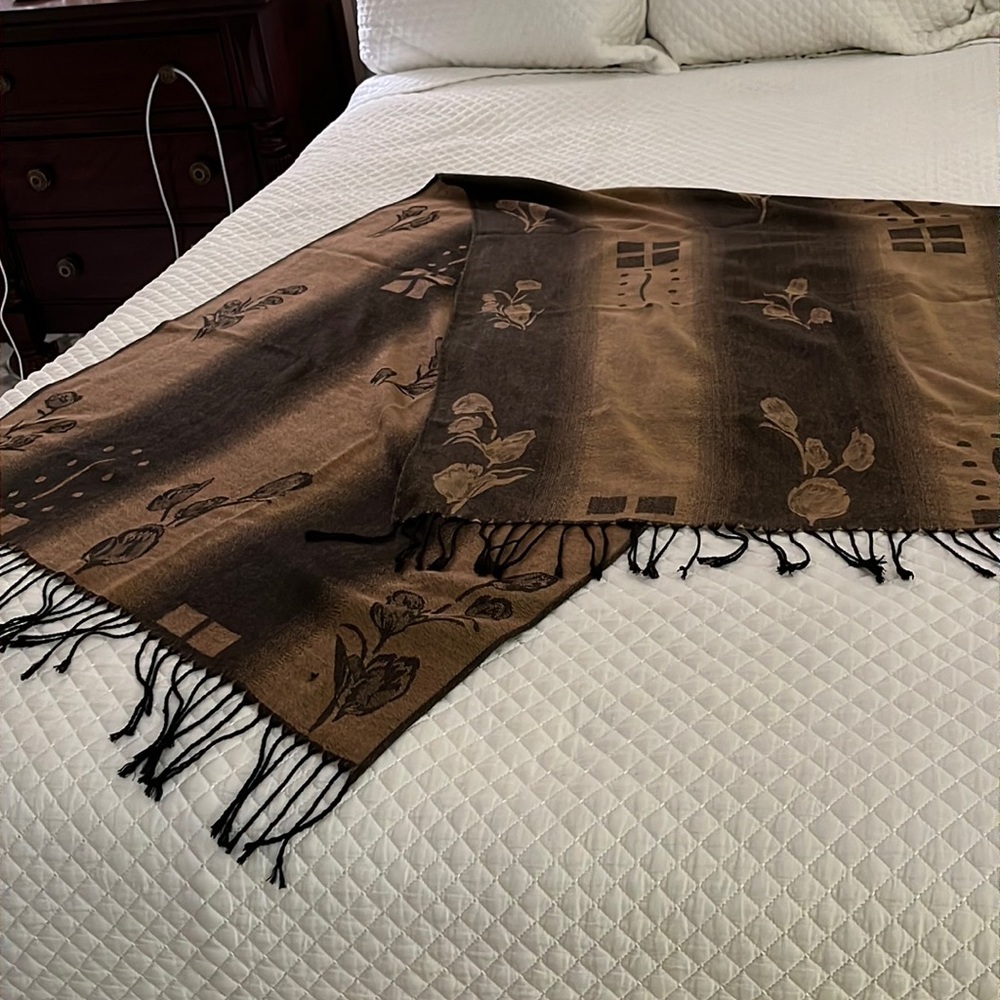 New, multicolor Brown, Beige and Black pashmina type shawl Comfy, seems warm